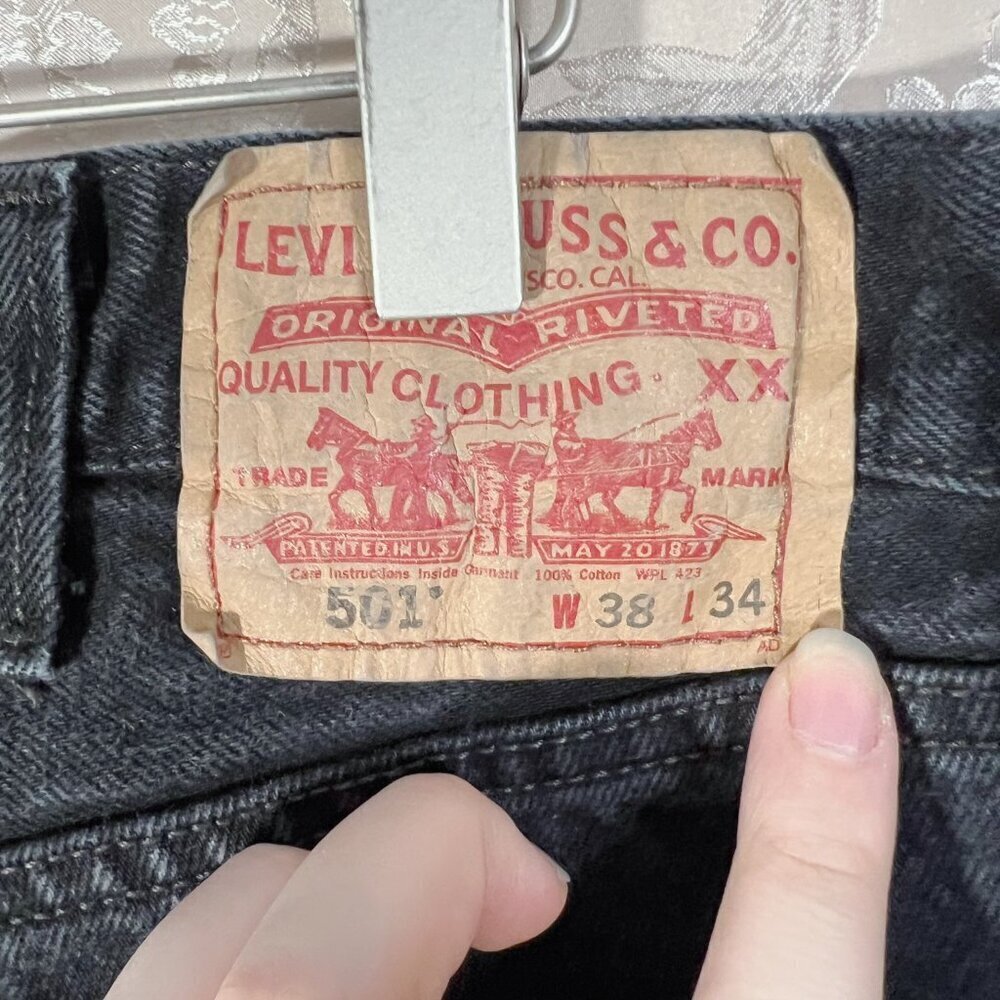 Levi's Original 501 Straight Leg Button Fly Black Jeans Denim Size 38 x 34 - Picture 4 of 5